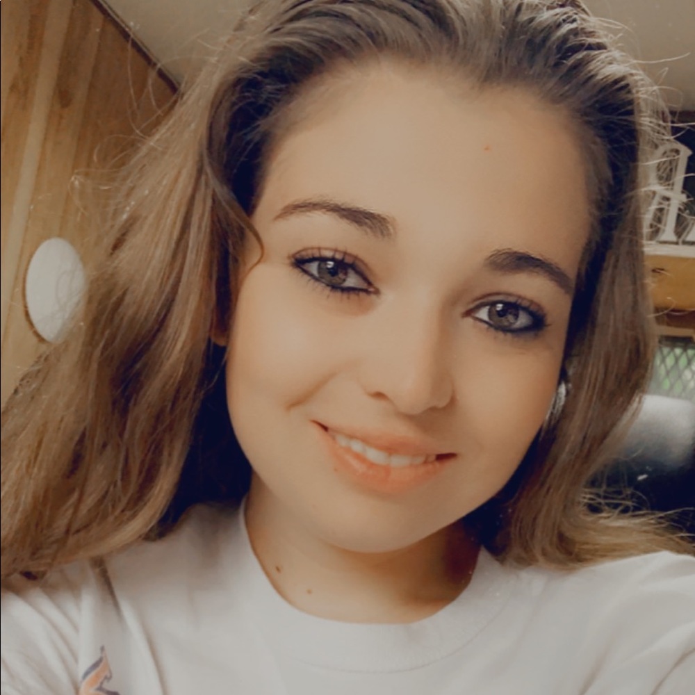 Meet your Posher, Brittany